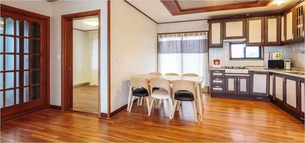 Yegeurina Pension Jeju 2*,  Sydkorea