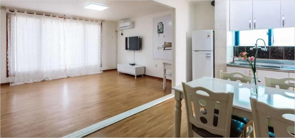 Yegeurina Pension Jeju Sydkorea